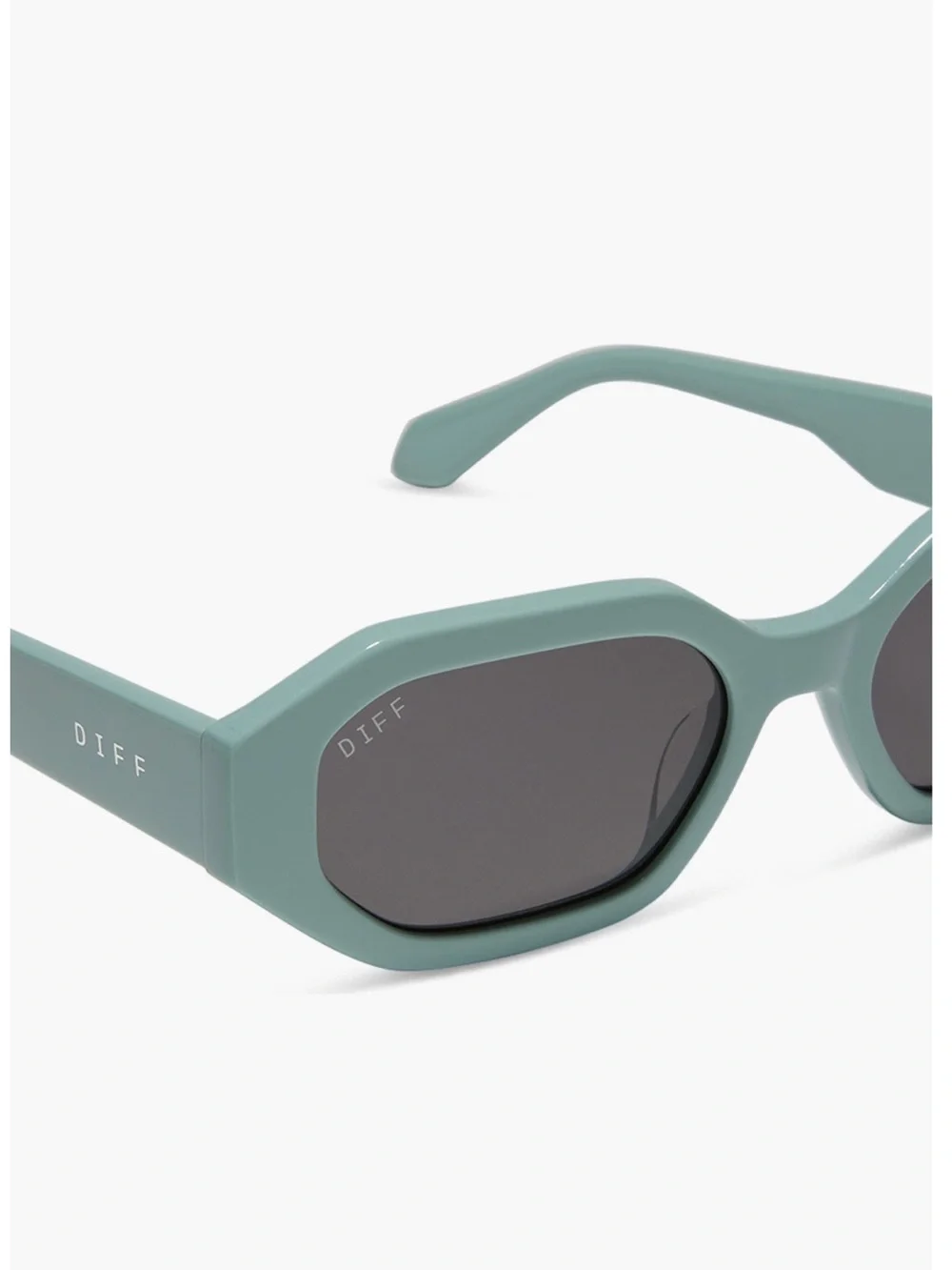 DIFF Eyewear Allegra 53mm polarized rectangle sunglasses grey